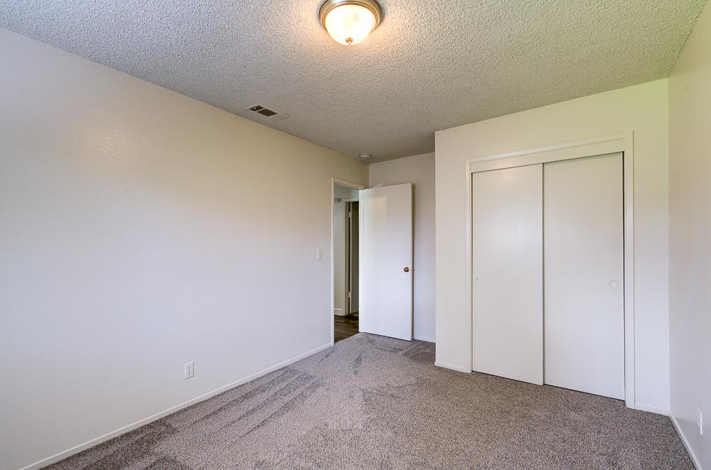 131 N Terry Ave, Clovis, CA 93612