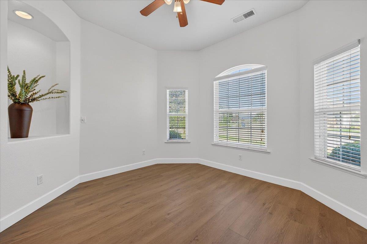 6395 W Portals Ave, Fresno, CA 93723