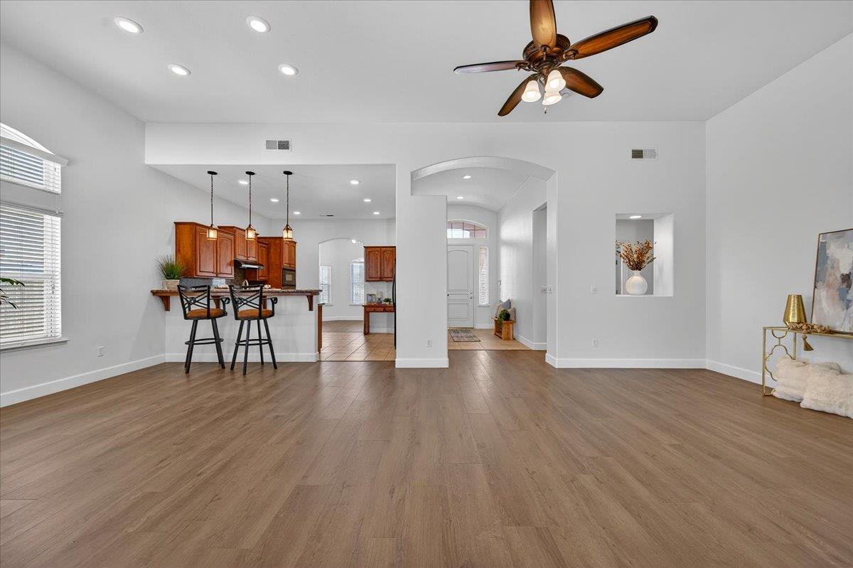 6395 W Portals Ave, Fresno, CA 93723