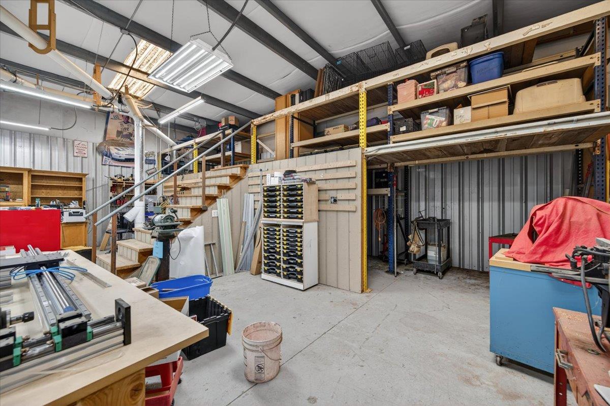 36209 Sand Creek Rd, Yokuts Valley, CA 93675