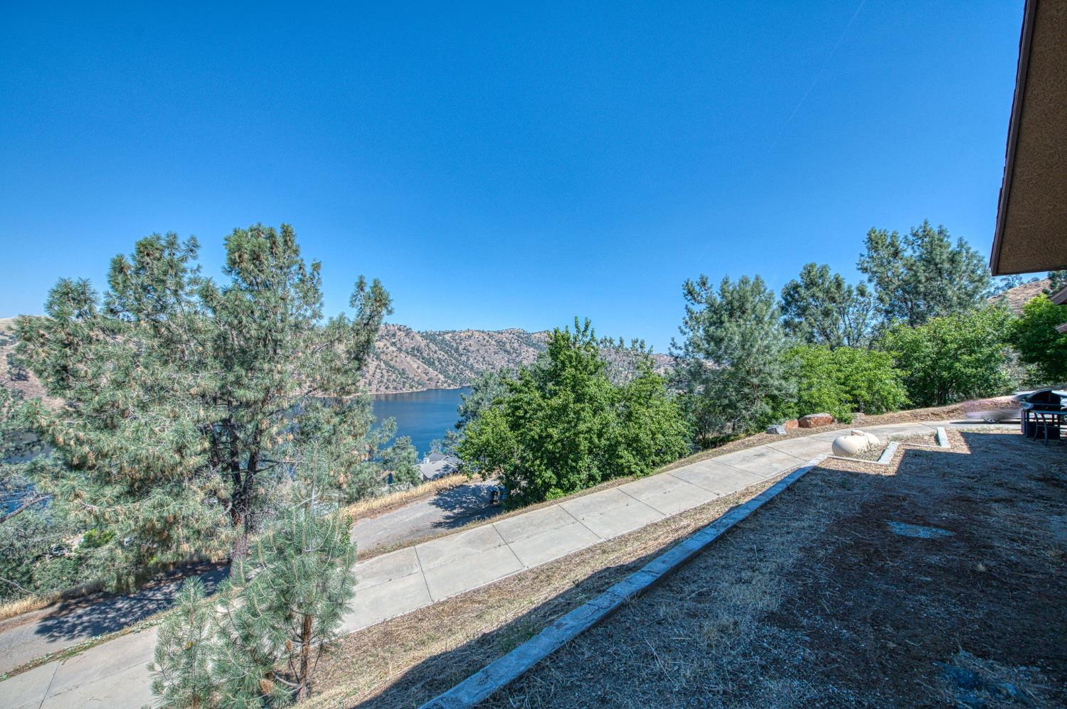 27306 El Lado Rd, Friant, CA 93626