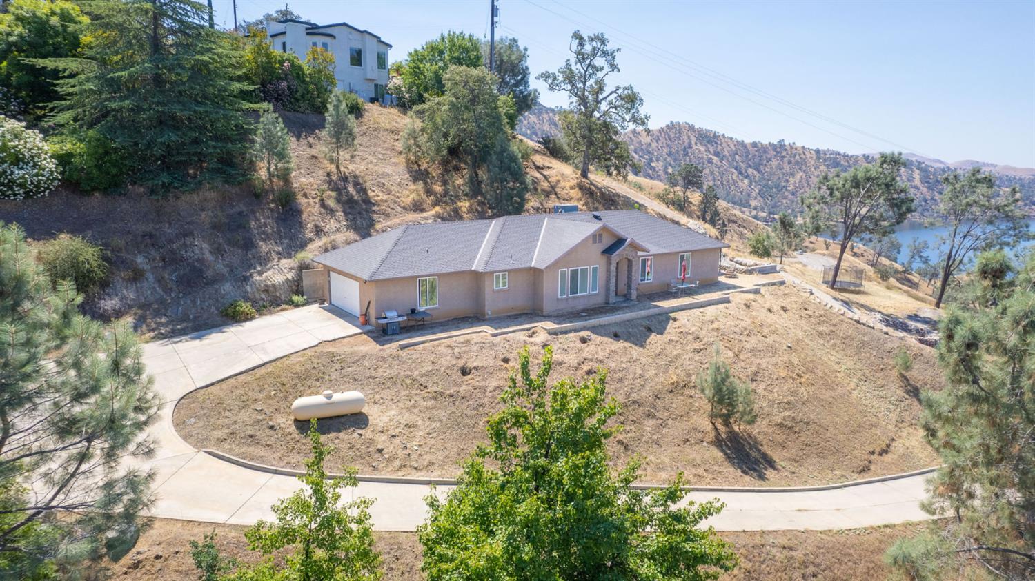 27306 El Lado Rd, Friant, CA 93626