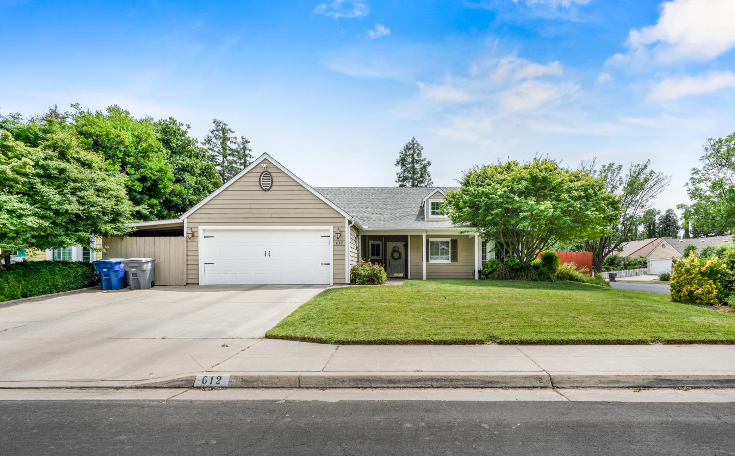 612 W El Paso Ave