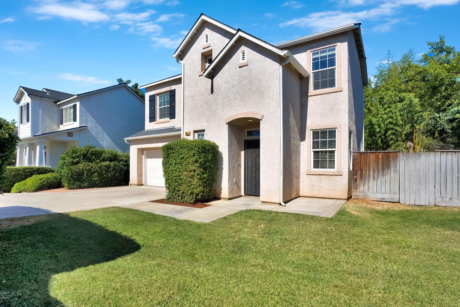 1801 N Miramar Ln
