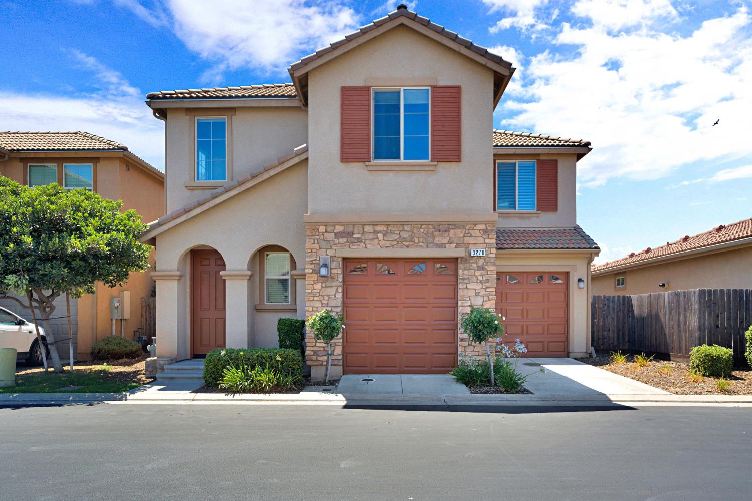 3270 Alps Ln
