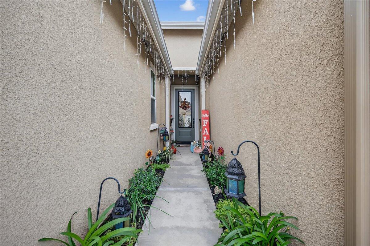 2241 E Monte Verde Ct, Visalia, CA 93292