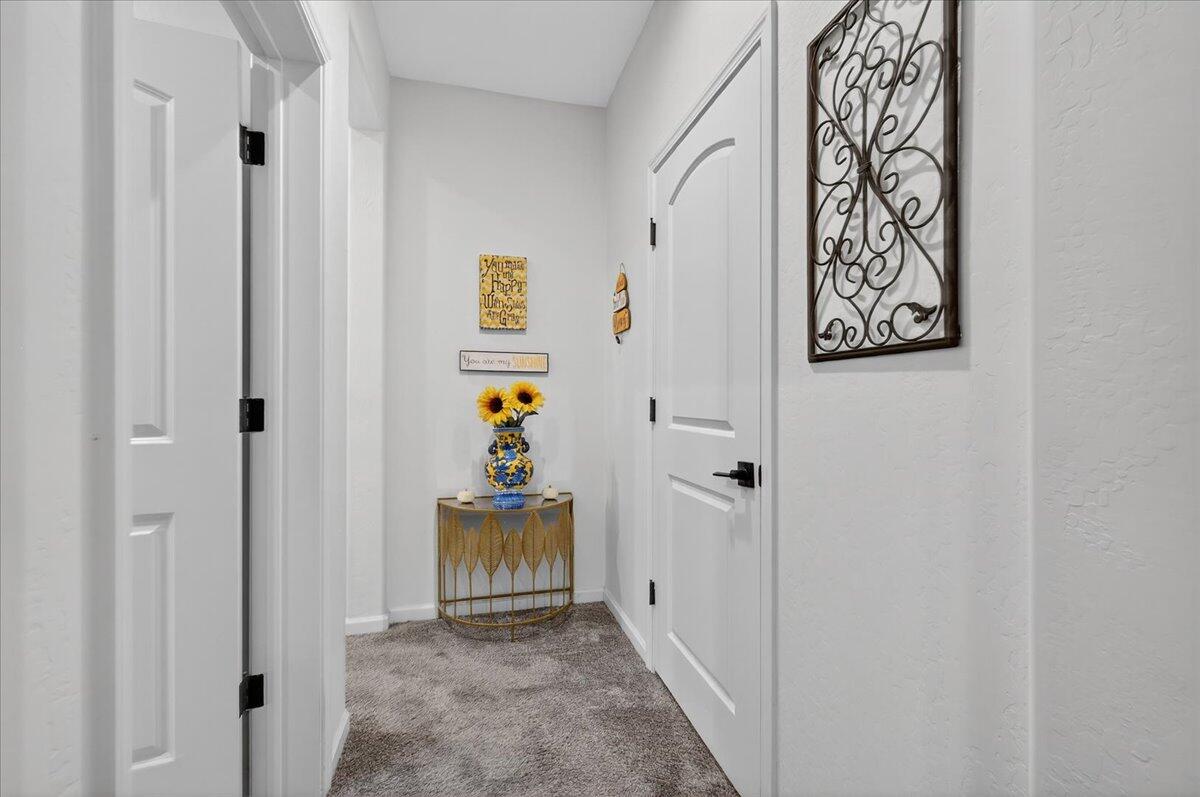 2241 E Monte Verde Ct, Visalia, CA 93292