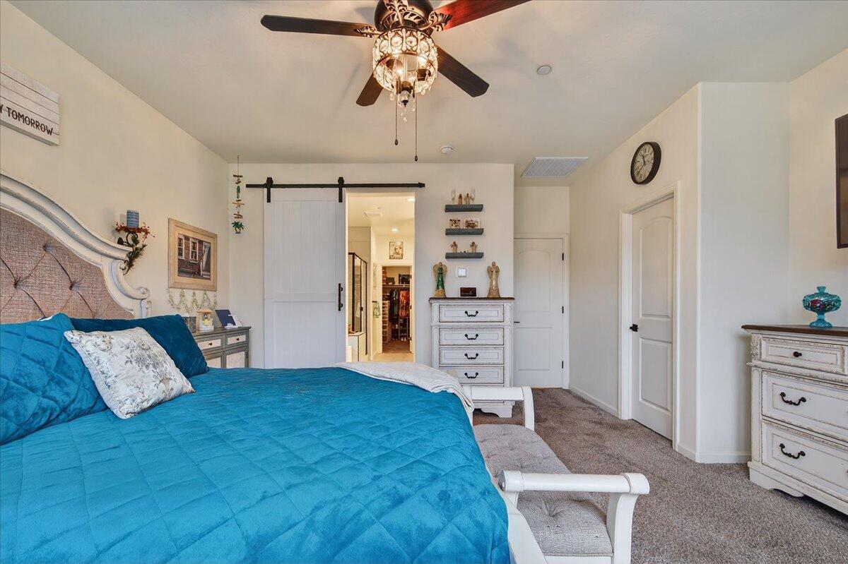 2241 E Monte Verde Ct, Visalia, CA 93292