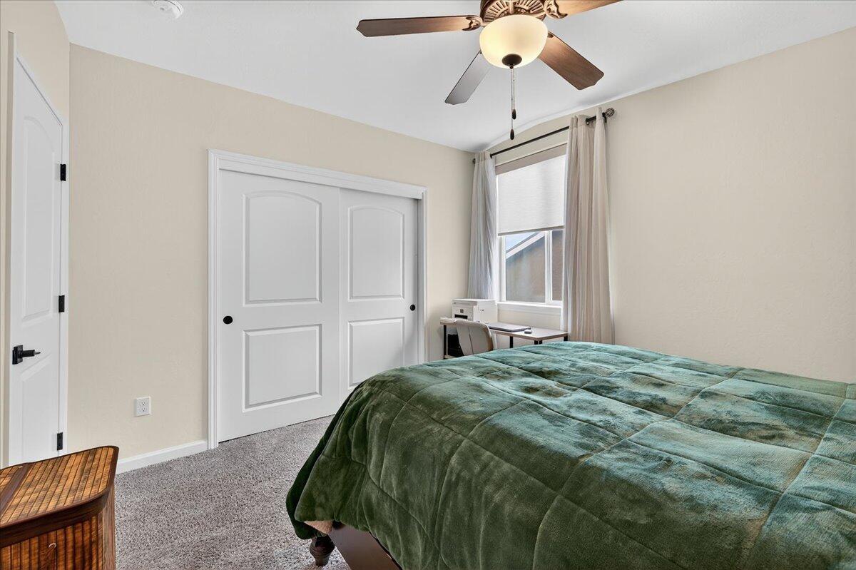 2241 E Monte Verde Ct, Visalia, CA 93292